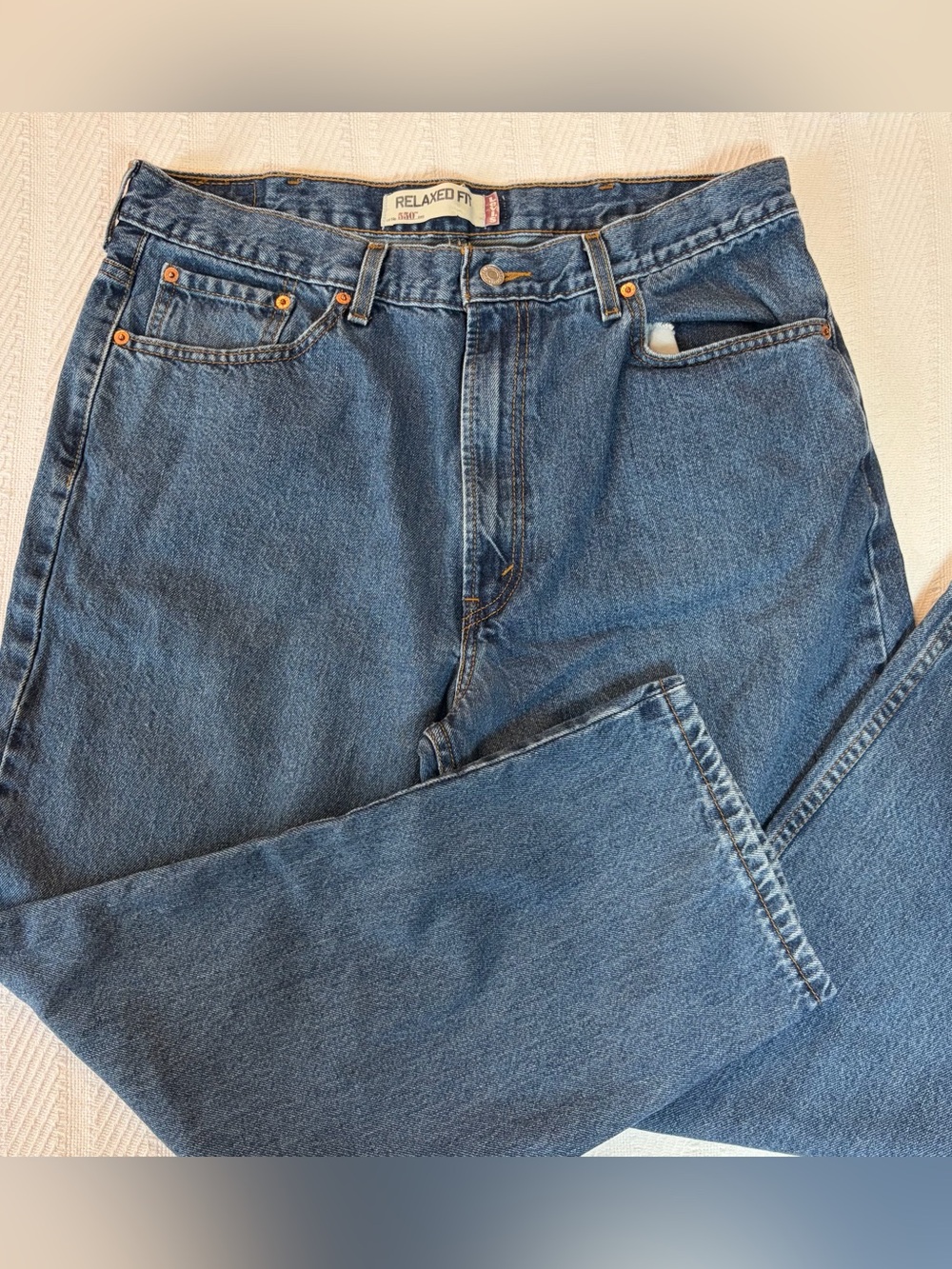 Levi's Men's 550 Jeans 38x29 Blue Denim Medium Wash Relaxed Fit Blank Tab Tag